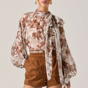 NWT ASTR Cinthia Bow Tie Top